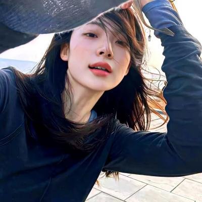 妮可·拜耳：大码怪美人